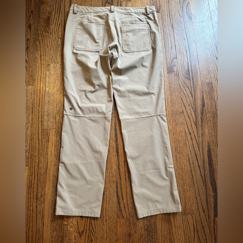 lululemon athletica Men's Khaki Chinos